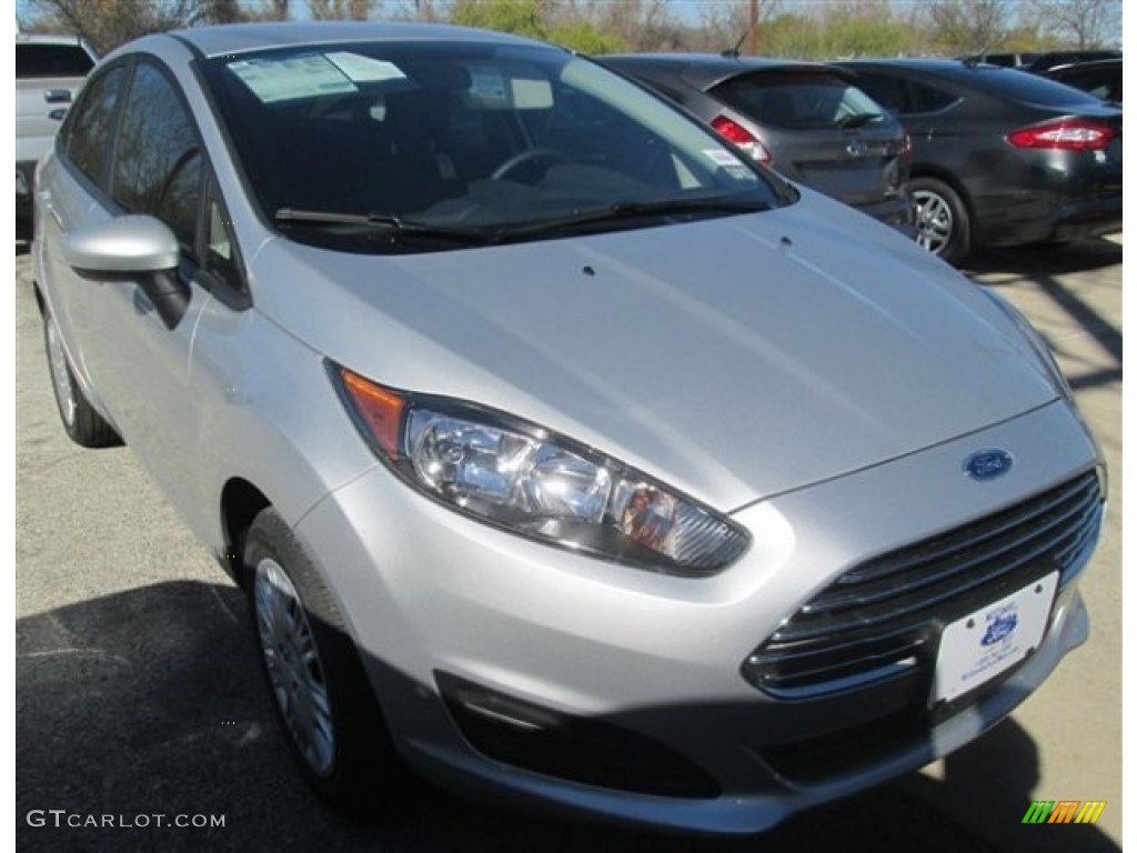 2015 Fiesta S Sedan - Ingot Silver Metallic / Charcoal Black photo #1