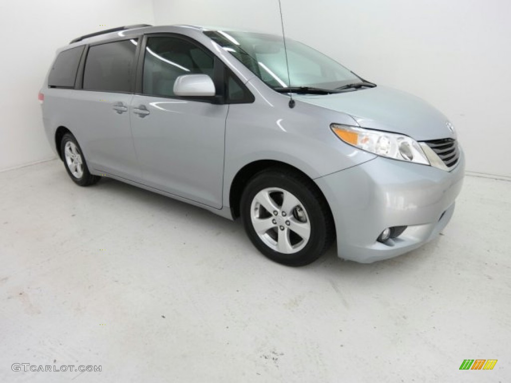 2012 Sienna LE - Silver Sky Metallic / Light Gray photo #4