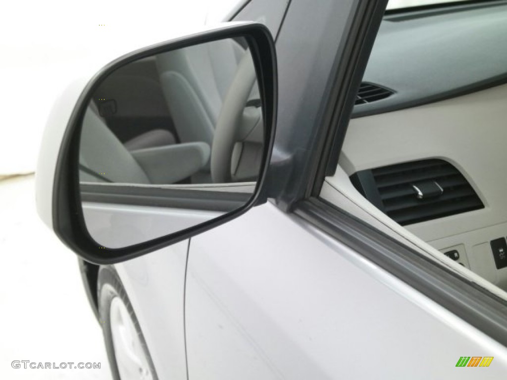 2012 Sienna LE - Silver Sky Metallic / Light Gray photo #15