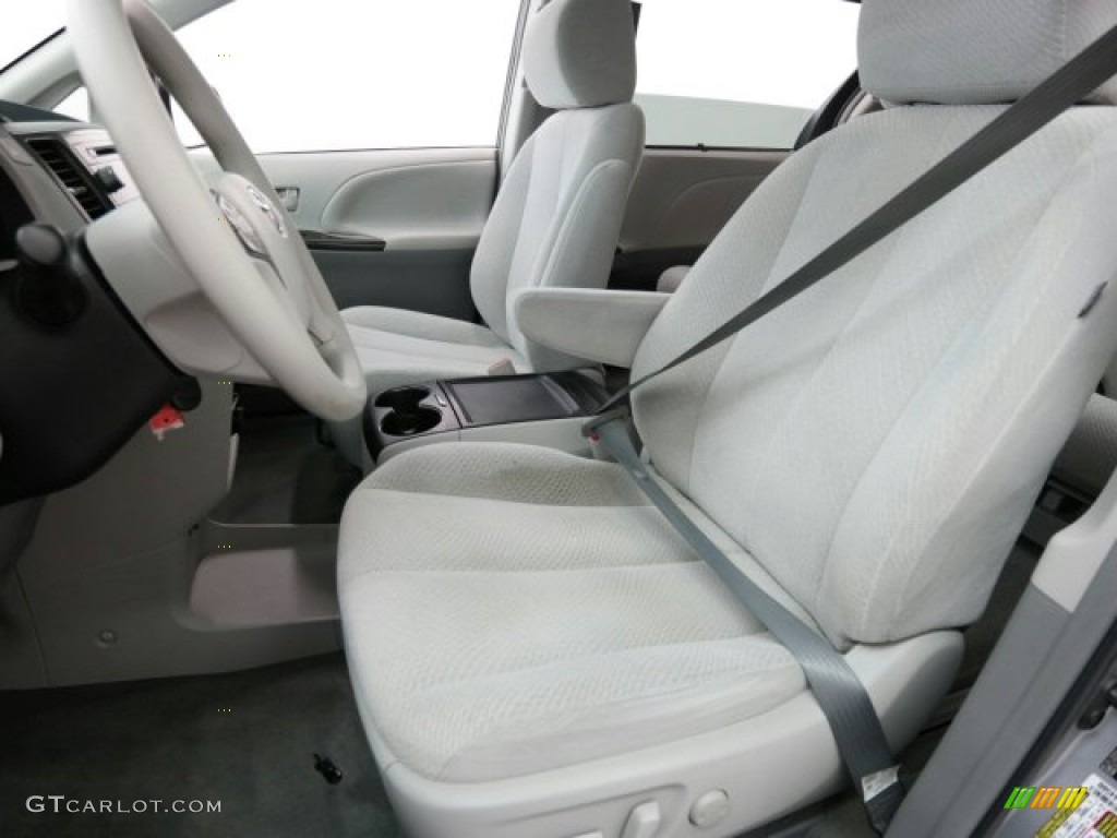 2012 Sienna LE - Silver Sky Metallic / Light Gray photo #16
