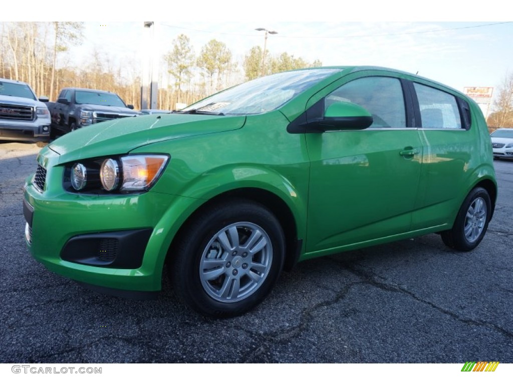 Dragon Green Metallic 2015 Chevrolet Sonic LT Hatchback Exterior Photo #100215287