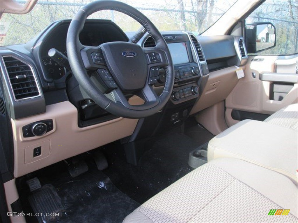 2015 F150 XLT SuperCrew - Bronze Fire Metallic / Medium Light Camel photo #14