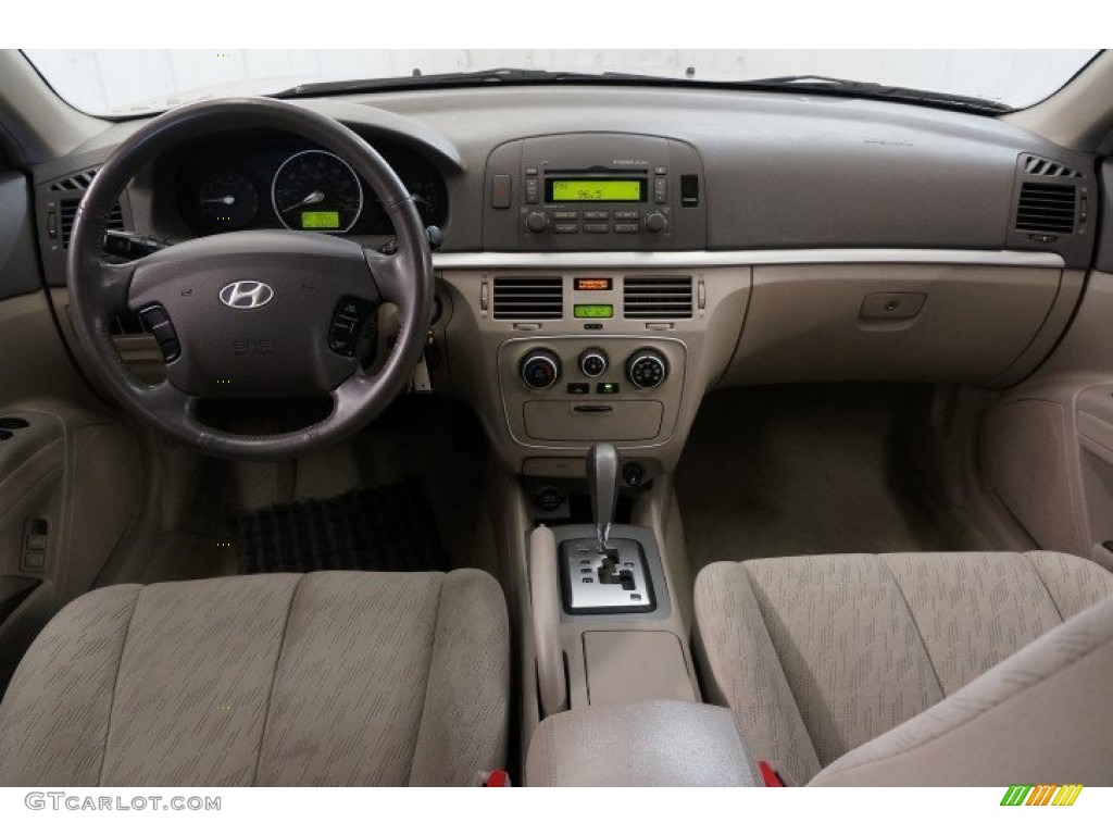 2006 Hyundai Sonata GL Beige Dashboard Photo #100215614