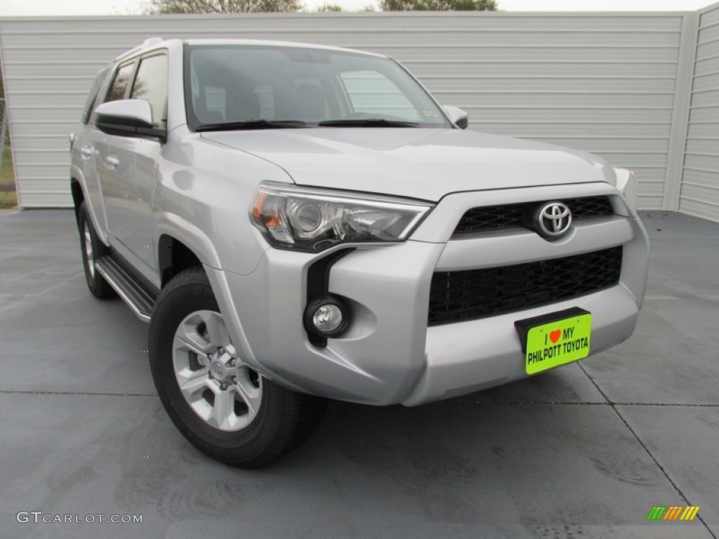 2015 4Runner SR5 - Classic Silver Metallic / Graphite photo #1