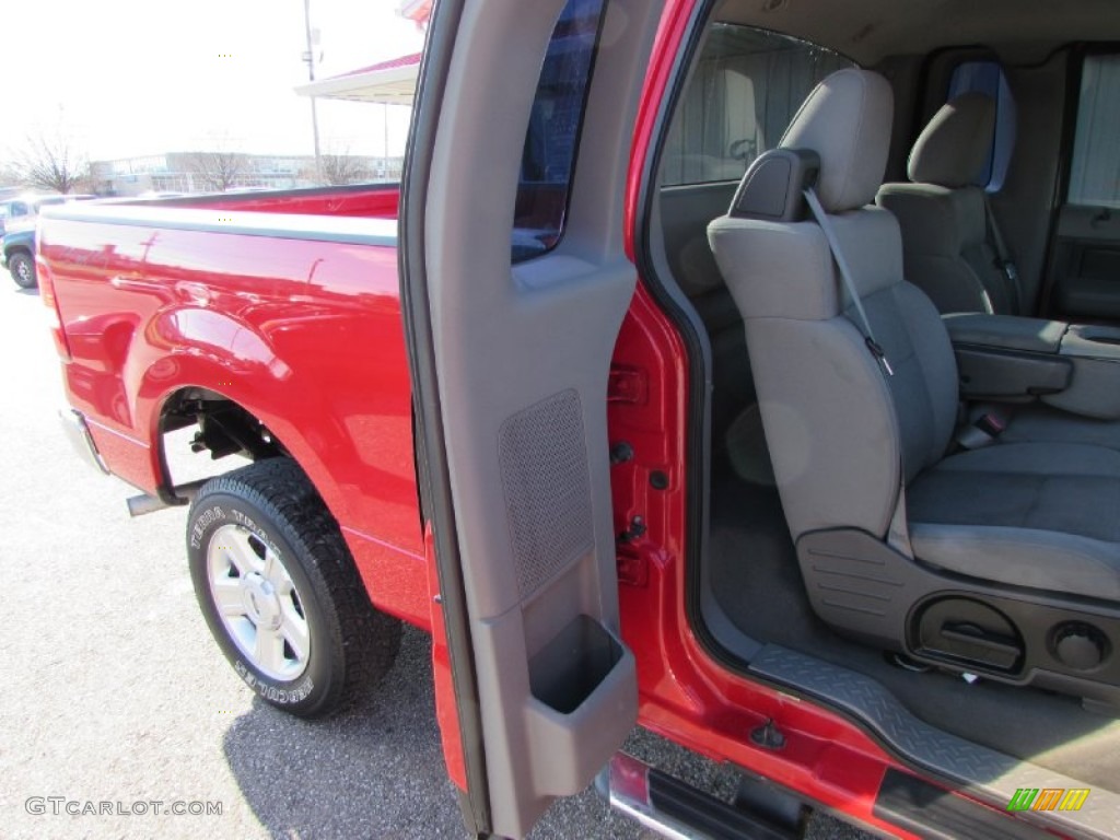 2004 F150 XLT Regular Cab 4x4 - Bright Red / Medium/Dark Flint photo #14