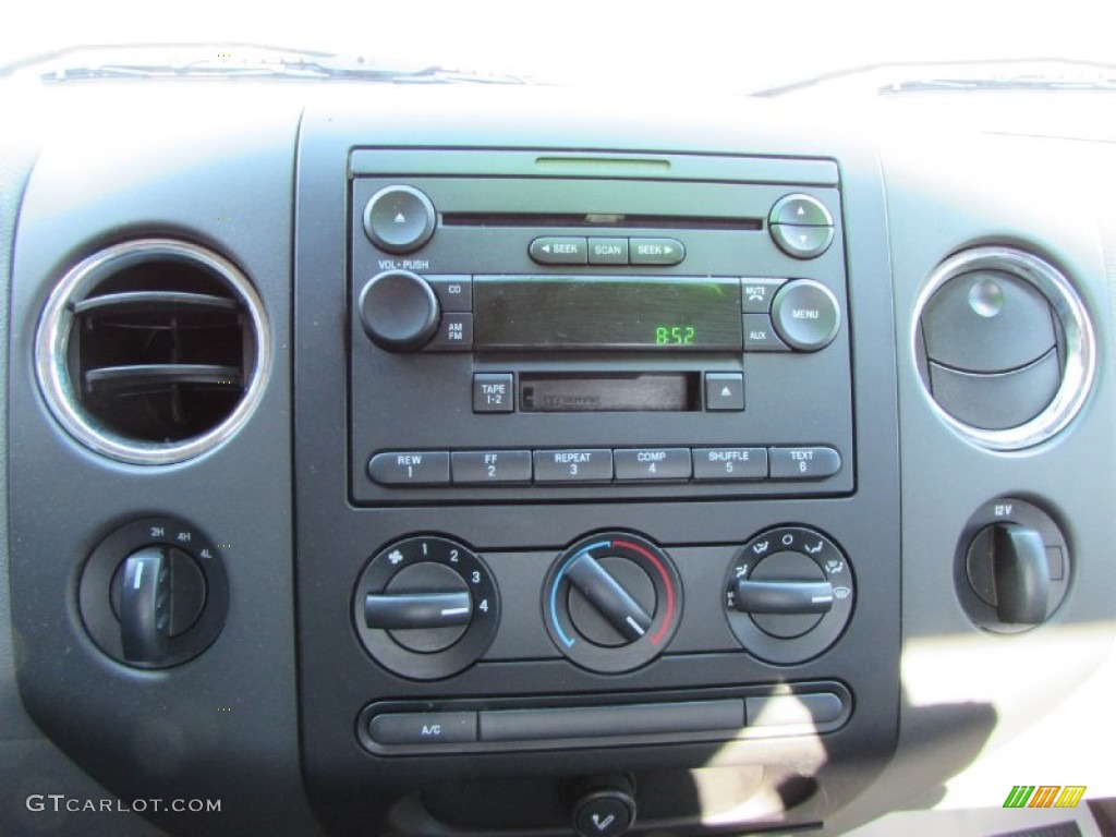 2004 F150 XLT Regular Cab 4x4 - Bright Red / Medium/Dark Flint photo #25