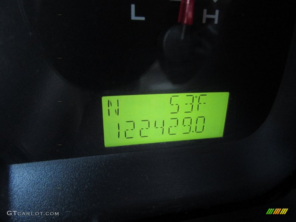 2004 F150 XLT Regular Cab 4x4 - Bright Red / Medium/Dark Flint photo #31