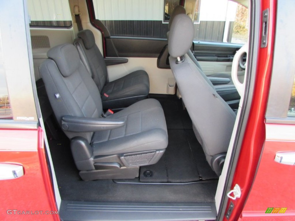 2009 Dodge Grand Caravan SE Rear Seat Photos