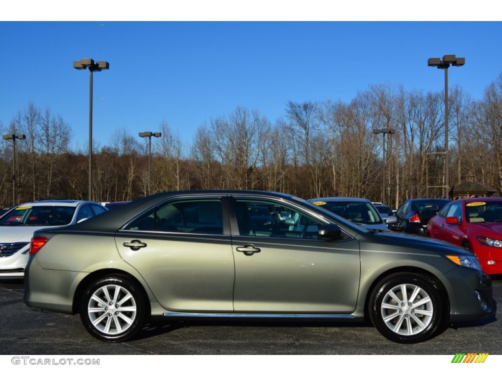 2012 Camry XLE - Cypress Green Pearl / Ash photo #2