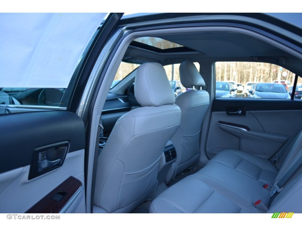 2012 Camry XLE - Cypress Green Pearl / Ash photo #12