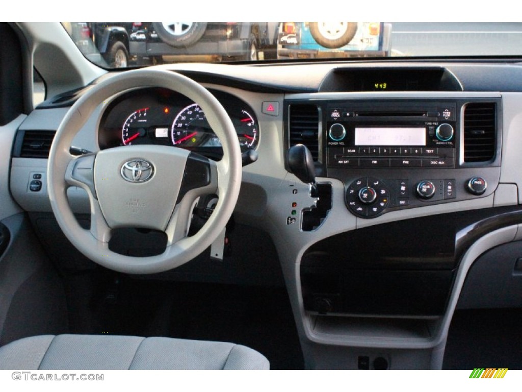 2011 Sienna V6 - Silver Sky Metallic / Light Gray photo #21