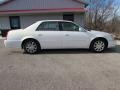 2006 White Lightning Cadillac DTS Luxury  photo #2