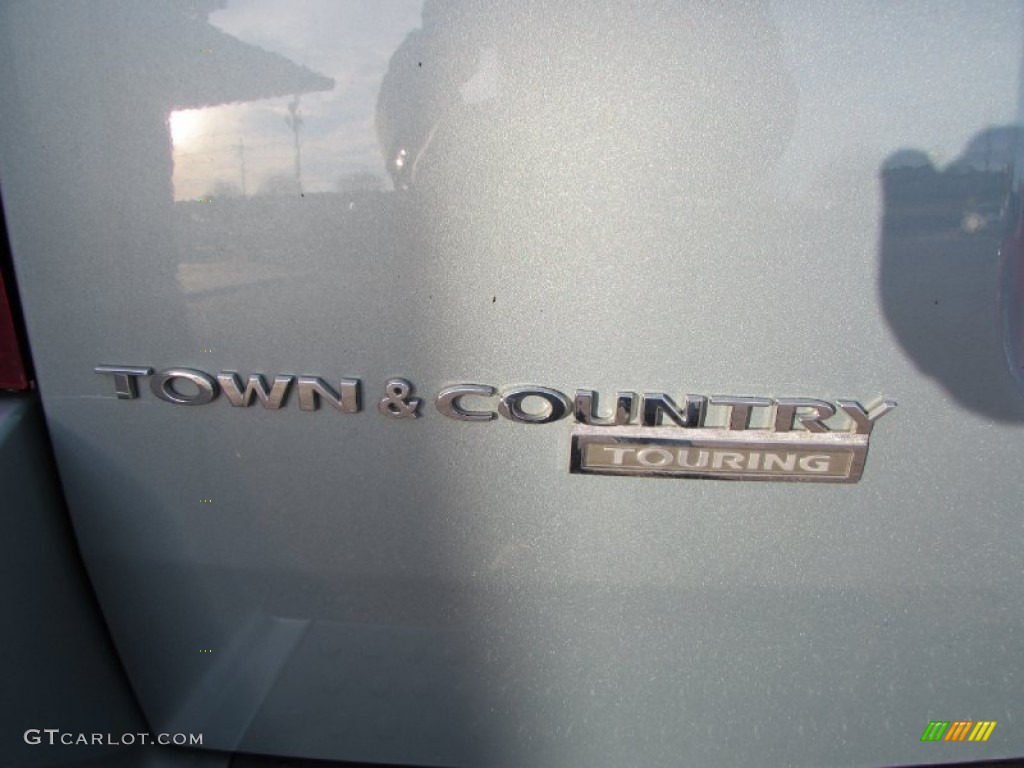 2008 Town & Country Touring Signature Series - Clearwater Blue Pearlcoat / Medium Slate Gray/Light Shale photo #13