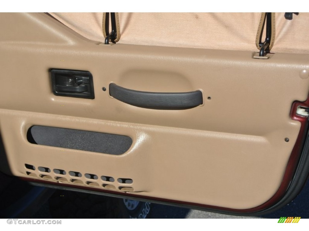 2001 Wrangler Sport 4x4 - Sienna Pearl / Camel photo #18
