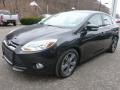 Tuxedo Black - Focus SE Hatchback Photo No. 11