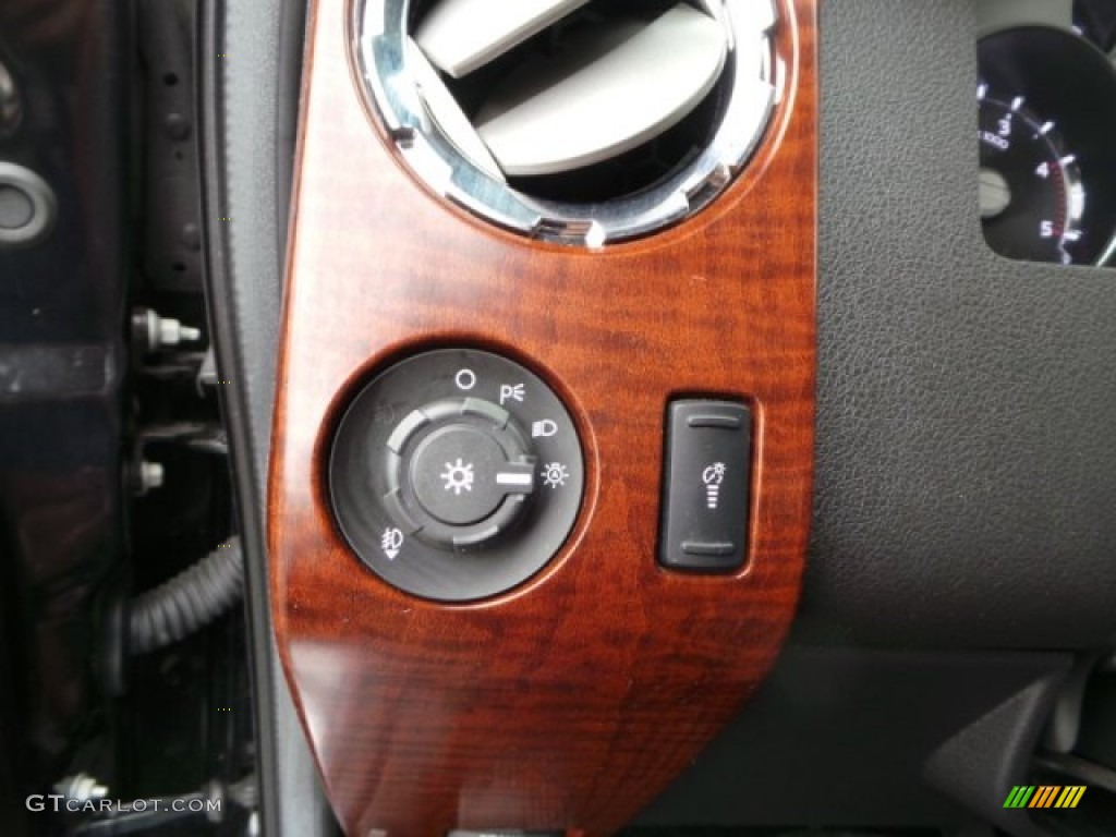2014 F350 Super Duty King Ranch Crew Cab 4x4 - Tuxedo Black Metallic / King Ranch Chaparral Leather photo #32