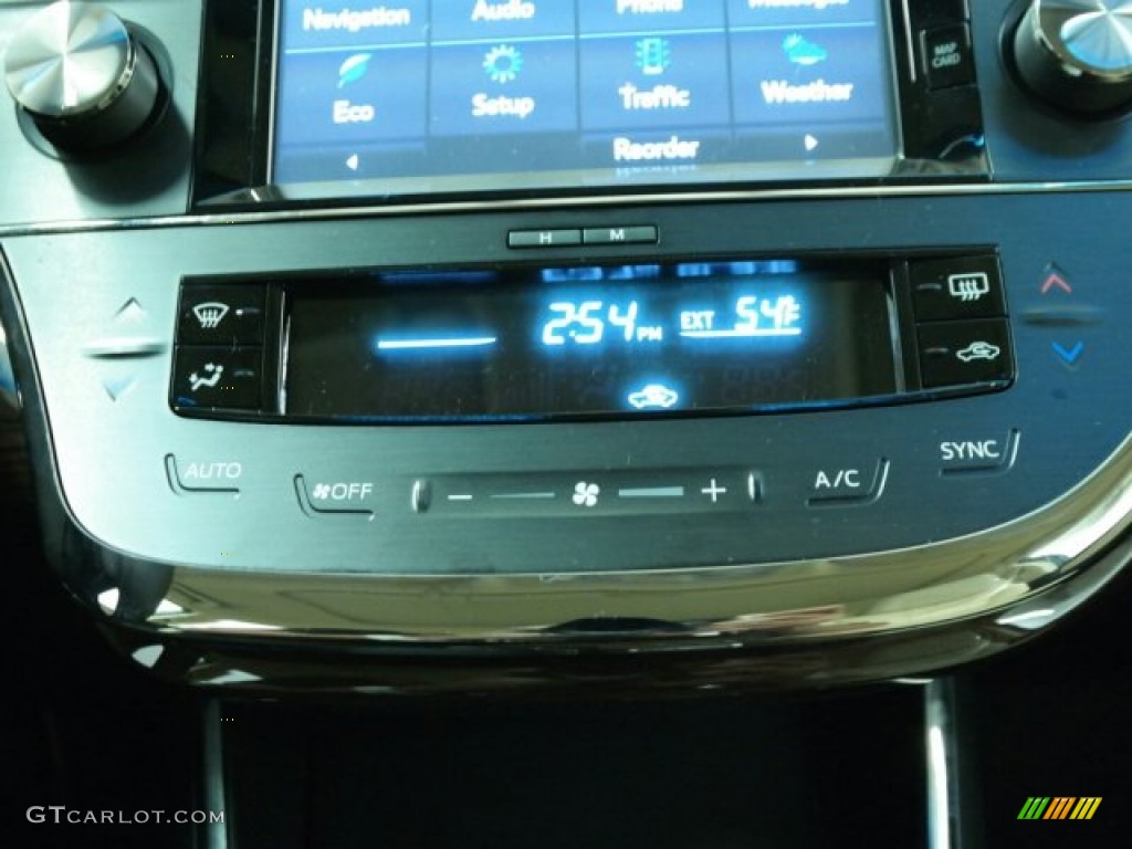 2015 Toyota Avalon XLE Premium Controls Photo #100242878