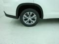 2015 Blizzard Pearl White Toyota Highlander LE  photo #2