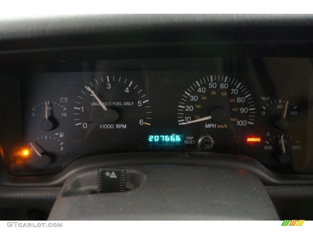 1999 Cherokee Classic 4x4 - Forest Green Pearl / Camel photo #26