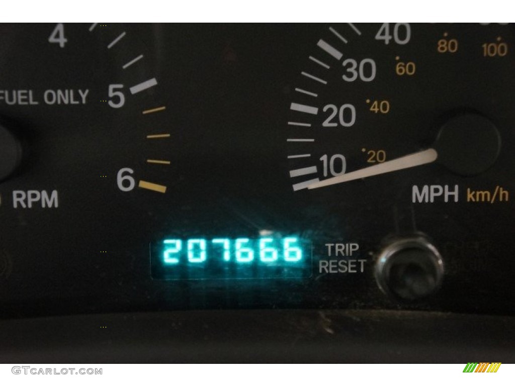 1999 Cherokee Classic 4x4 - Forest Green Pearl / Camel photo #27