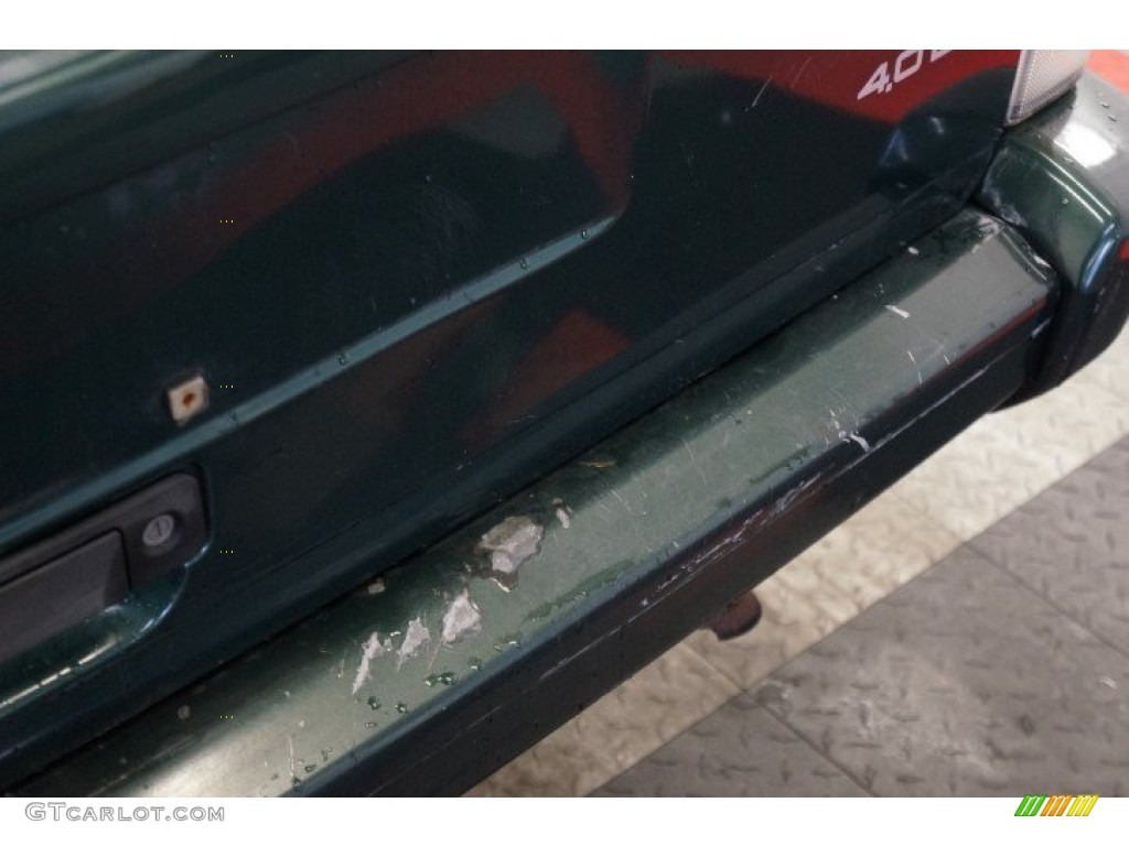 1999 Cherokee Classic 4x4 - Forest Green Pearl / Camel photo #55