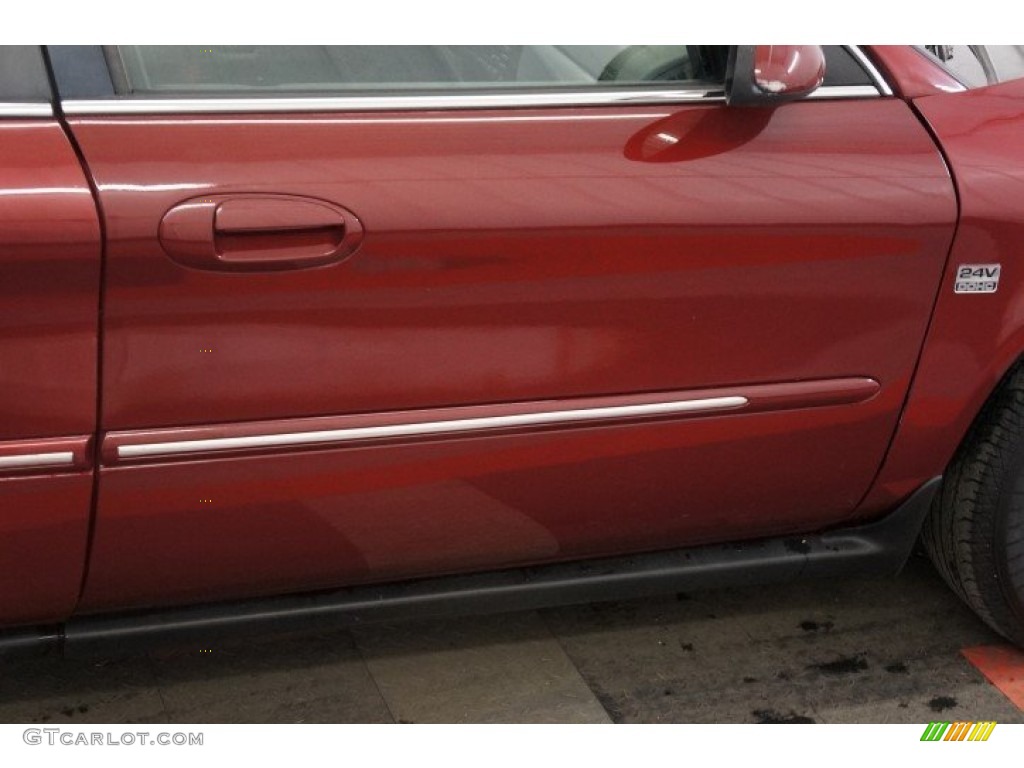 2003 Sable LS Premium Sedan - Matador Red Metallic / Medium Graphite photo #49