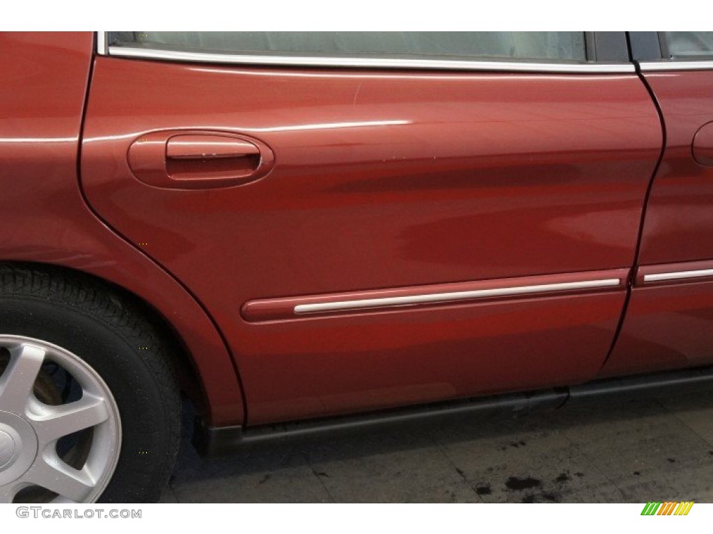 2003 Sable LS Premium Sedan - Matador Red Metallic / Medium Graphite photo #50
