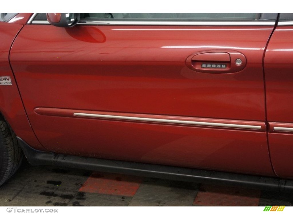 2003 Sable LS Premium Sedan - Matador Red Metallic / Medium Graphite photo #66