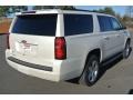 White Diamond Tricoat - Suburban LT 4WD Photo No. 5