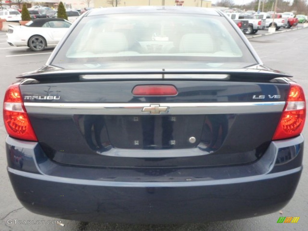 2005 Malibu LS V6 Sedan - Dark Blue Metallic / Gray photo #4
