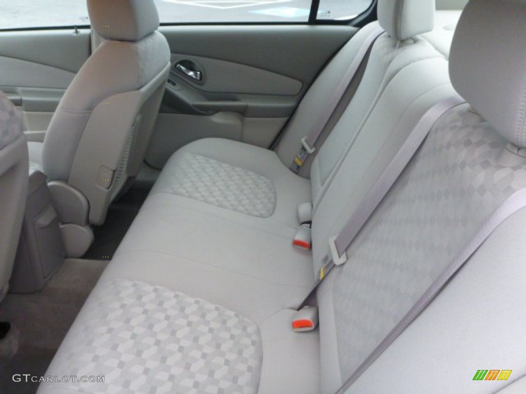 2005 Chevrolet Malibu LS V6 Sedan Rear Seat Photos