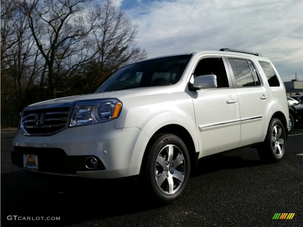 2015 Pilot Touring 4WD - White Diamond Pearl / Gray photo #1