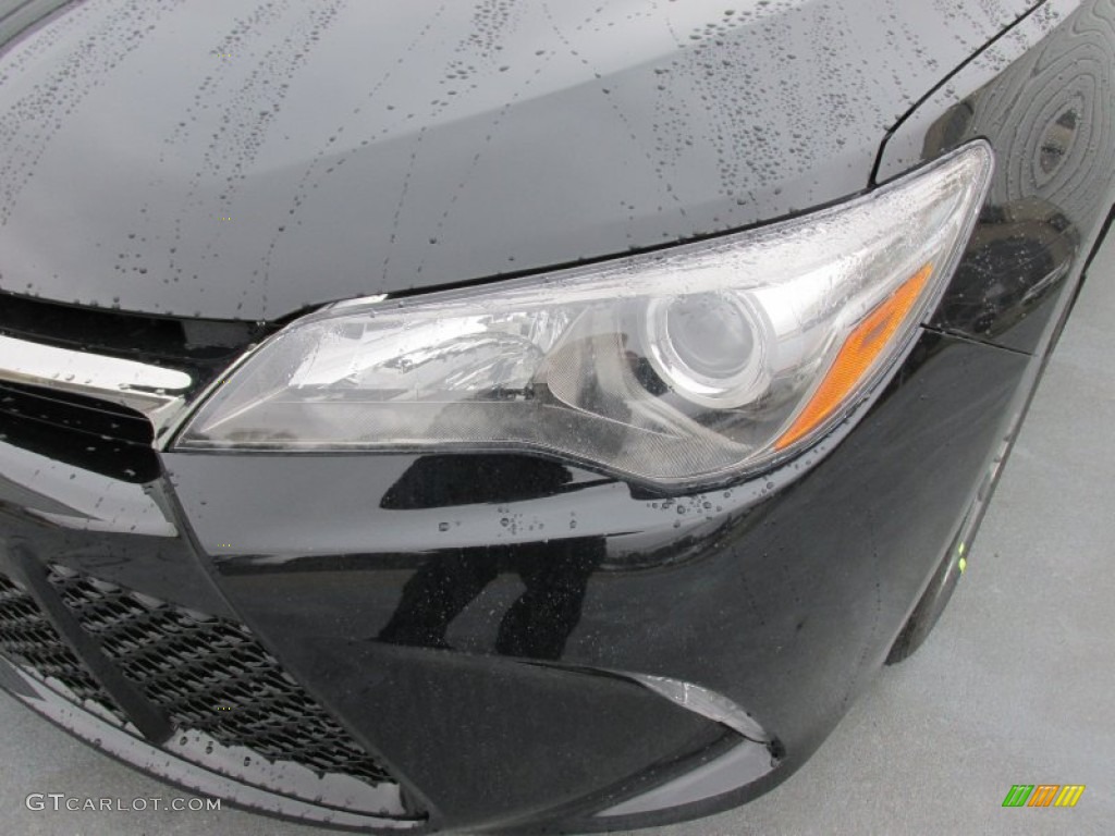 2015 Camry SE - Attitude Black Metallic / Black photo #9