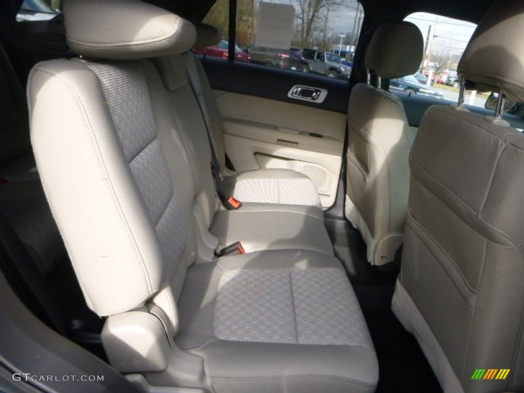 2015 Explorer XLT 4WD - Dark Side / Medium Light Stone photo #11