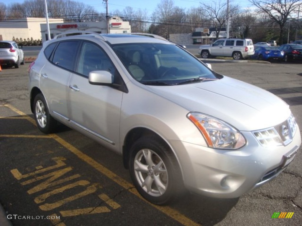 2011 Rogue SV AWD - Silver Ice Metallic / Black photo #3