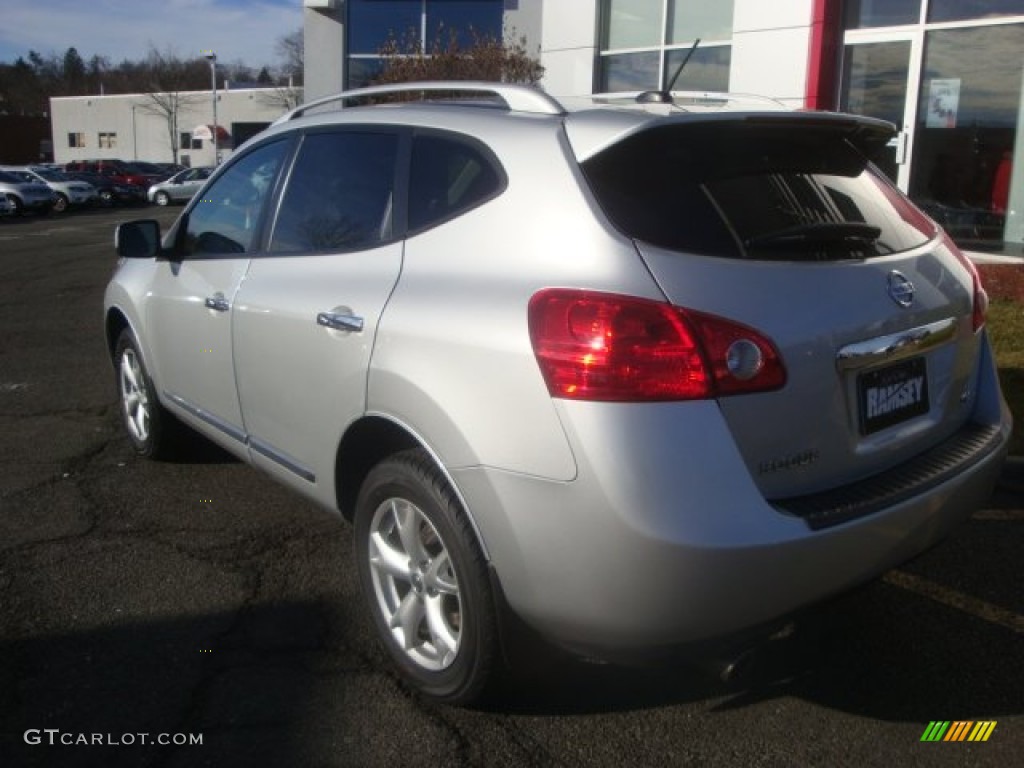 2011 Rogue SV AWD - Silver Ice Metallic / Black photo #7