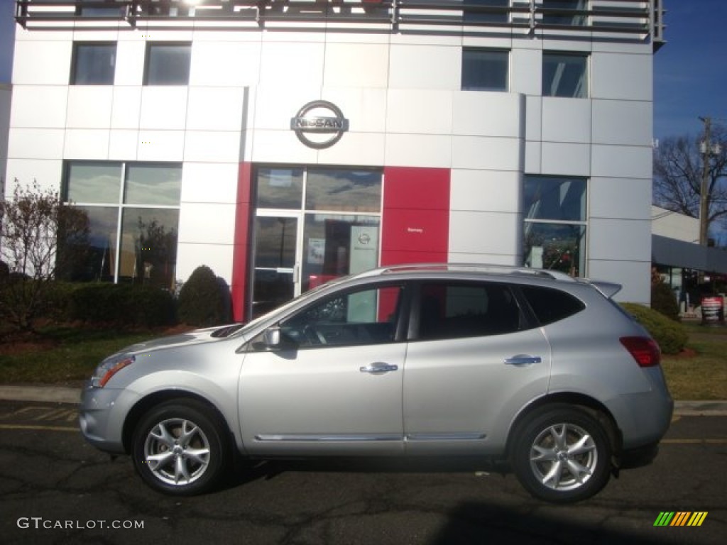 2011 Rogue SV AWD - Silver Ice Metallic / Black photo #8