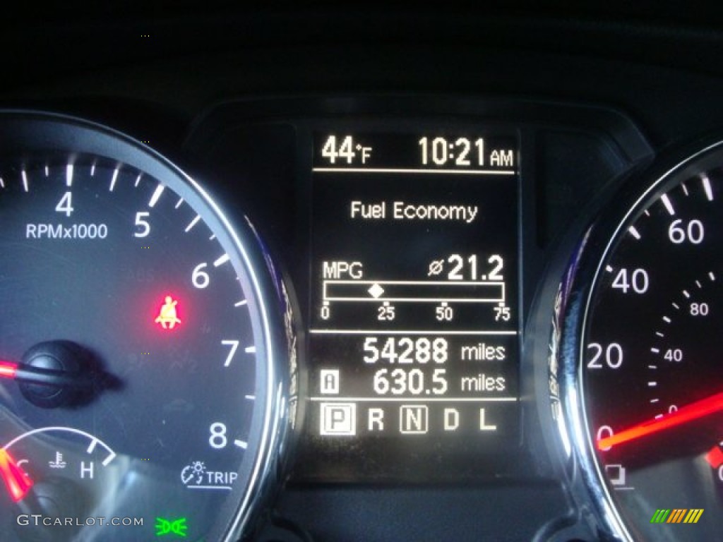 2011 Rogue SV AWD - Silver Ice Metallic / Black photo #10