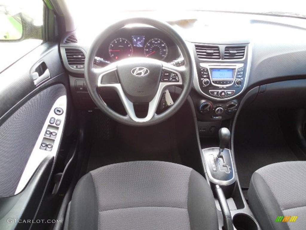 2013 Accent GS 5 Door - Electrolyte Green / Black photo #6