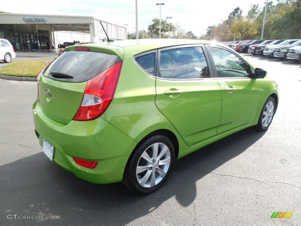 2013 Accent GS 5 Door - Electrolyte Green / Black photo #9