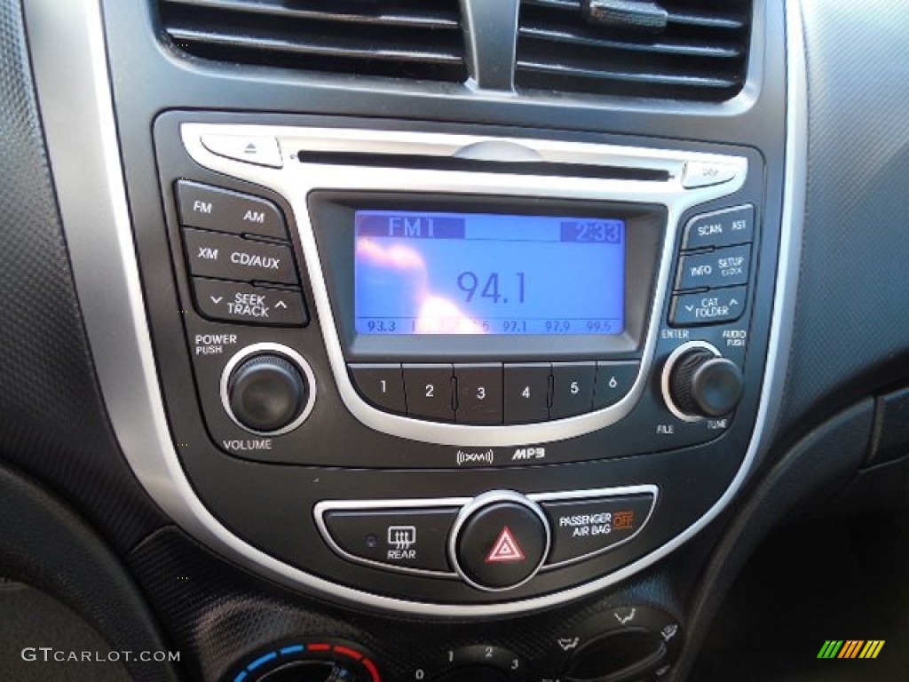 2013 Accent GS 5 Door - Electrolyte Green / Black photo #20