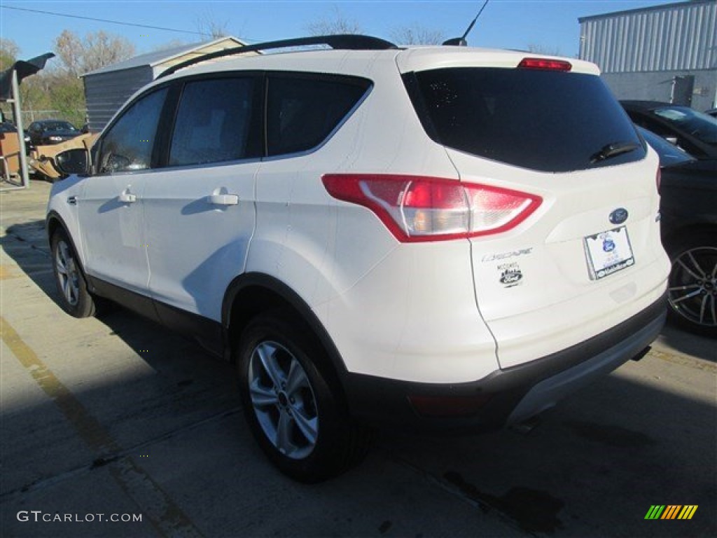 2015 Escape SE - White Platinum Metallic Tri-Coat / Charcoal Black photo #6