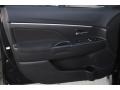 Labrador Black - Outlander Sport SE Photo No. 25