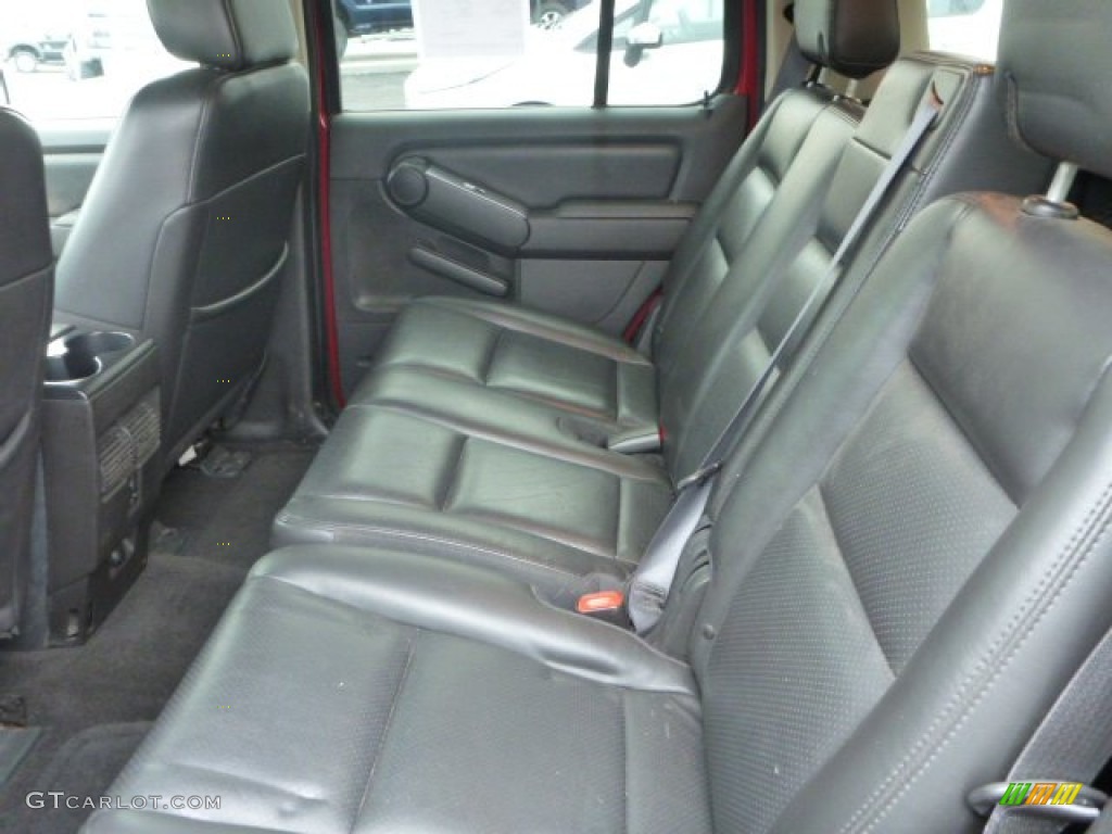 2007 Mountaineer AWD - Vivid Red / Charcoal Black photo #11