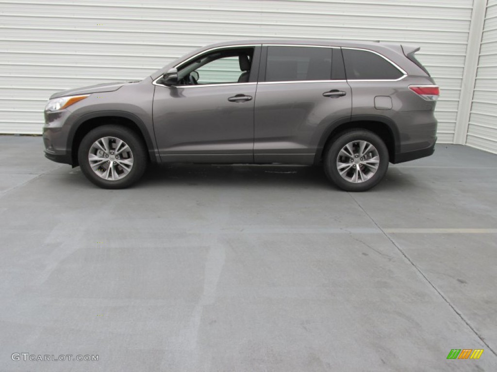 2015 Highlander LE - Predawn Gray Mica / Black photo #6