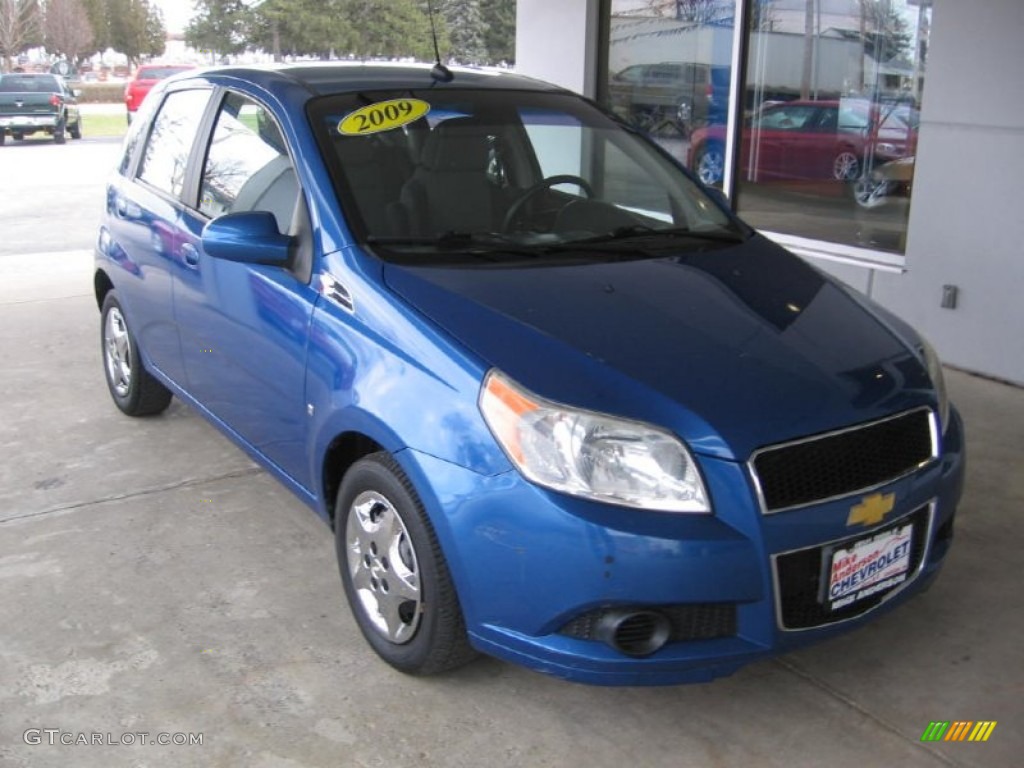 2009 Aveo Aveo5 LT - Bright Blue / Charcoal photo #1