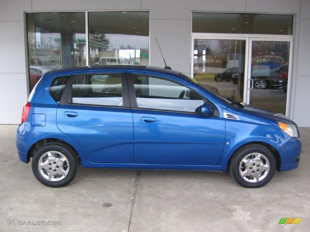 2009 Aveo Aveo5 LT - Bright Blue / Charcoal photo #2