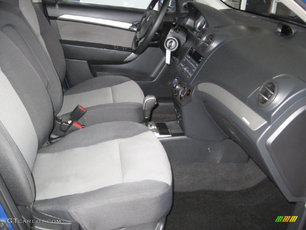2009 Aveo Aveo5 LT - Bright Blue / Charcoal photo #9