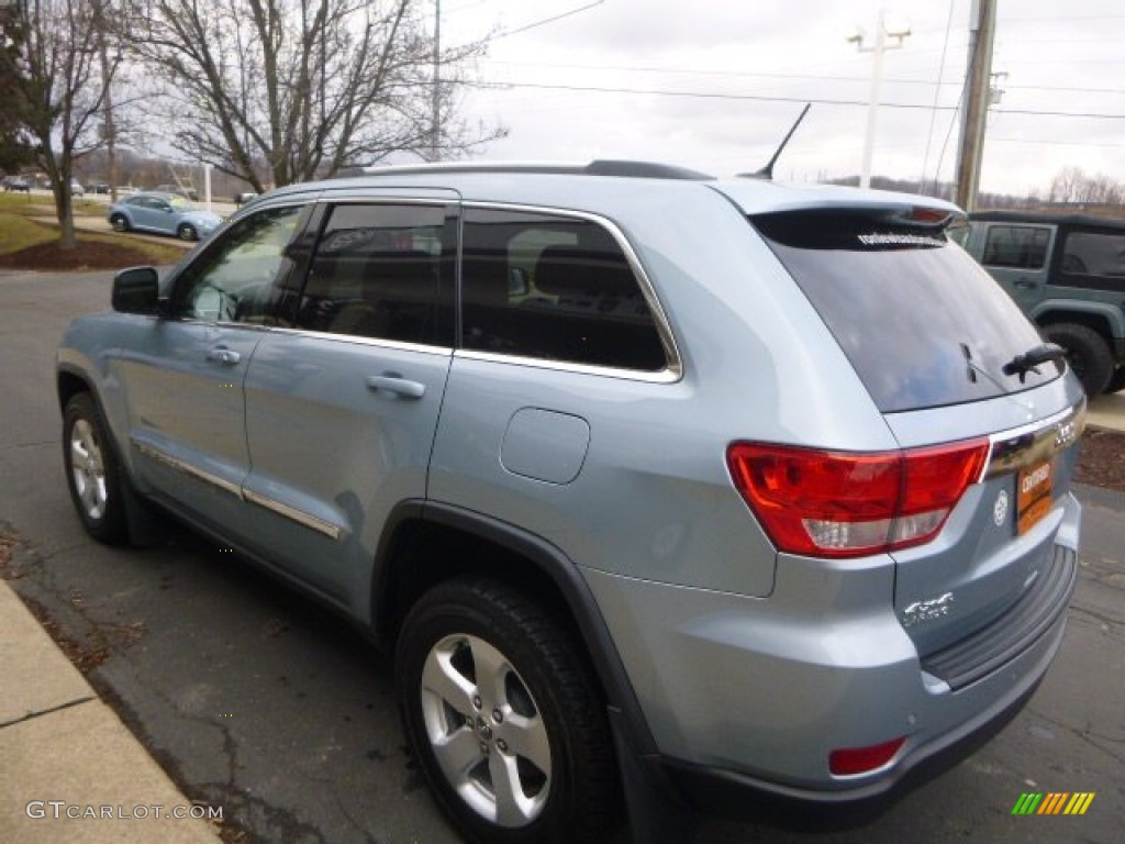 2012 Grand Cherokee Laredo X Package 4x4 - Winter Chill / Black photo #6