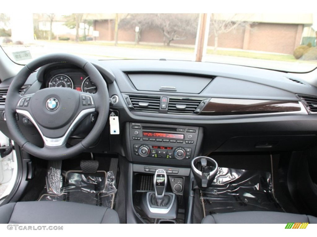 2015 BMW X1 xDrive28i Black Dashboard Photo #100292589